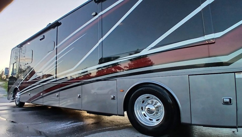 RV Detailing & Commercial Cleaning Services